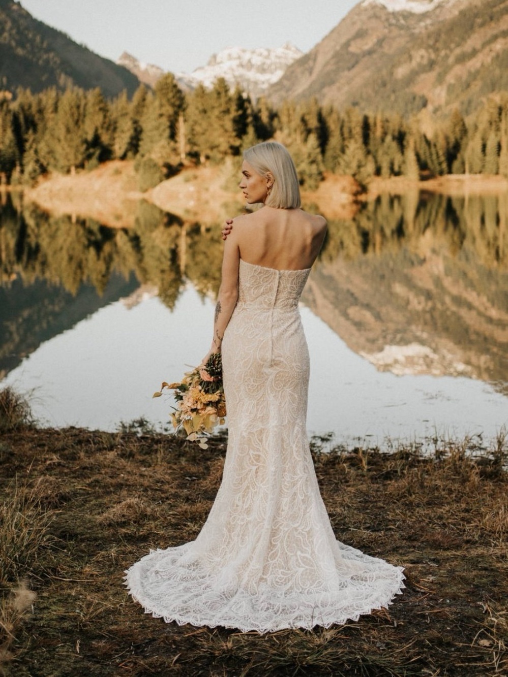 Gorgeous All Who Wander Piper Wedding Gown Boho Lace Strapless Size 10 - Picture 2 of 16